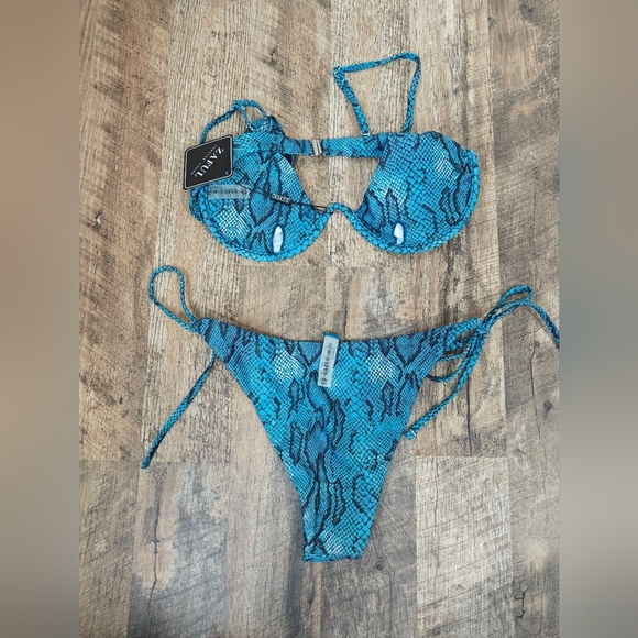 🤍NWT Zaful Blue Snakeskin Bikini Size Medium - Picture 2 of 5